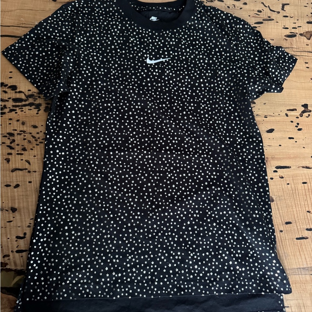 Nike Black and Gold Star Tee NWOT